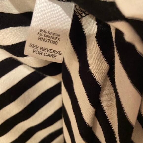 Versona Size Large Stripe Dress - Picture 6 of 7